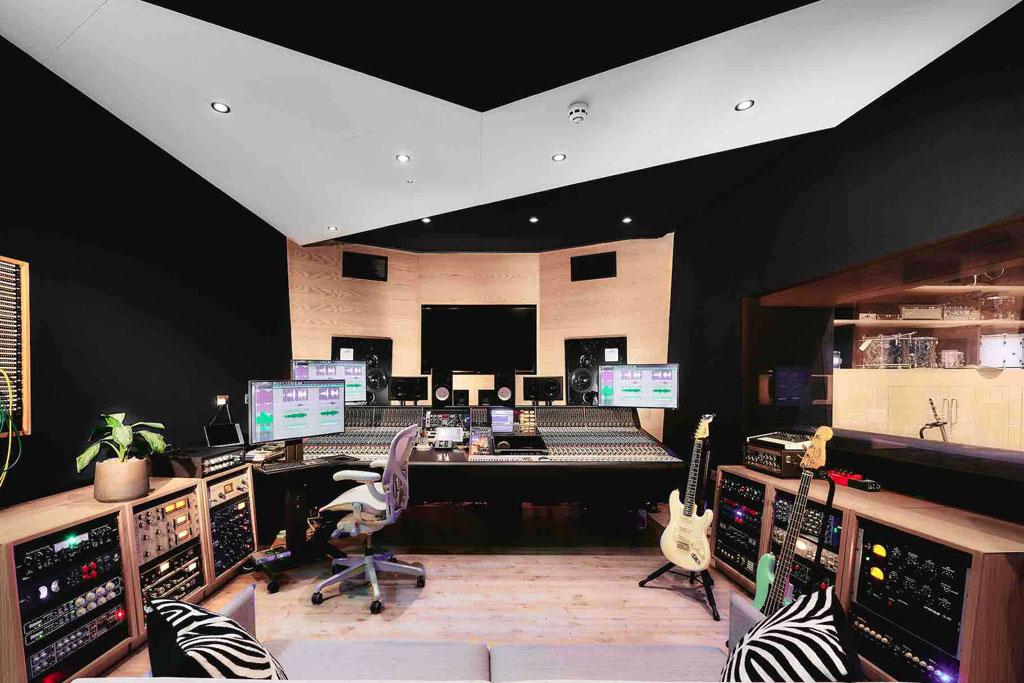 Platoon-Recording-Studio-Design-Control-Room